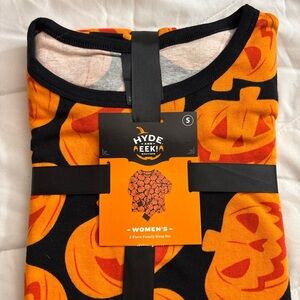 Hyde & EEK! Pumpkin Orange & Black Woman’s Sleep Set- pants & shirt size small